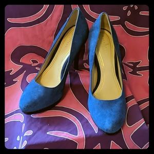 Beautiful Blue 4" Cole Haan Nike Air Heels